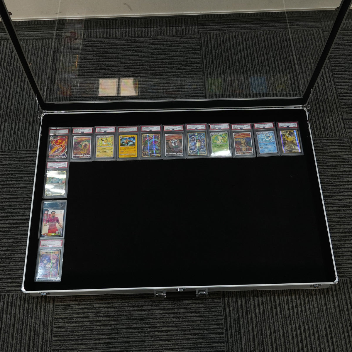 Slab Display para Exposição-9